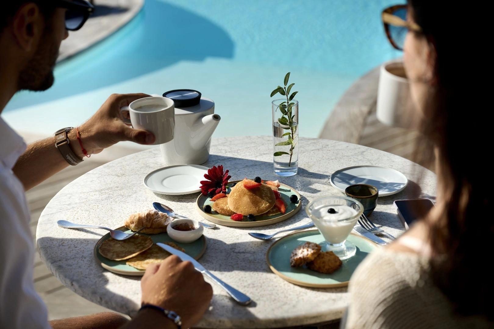 Petit-déjeuner avec produits locaux à l'hôtel 4 étoiles à Bonifacio