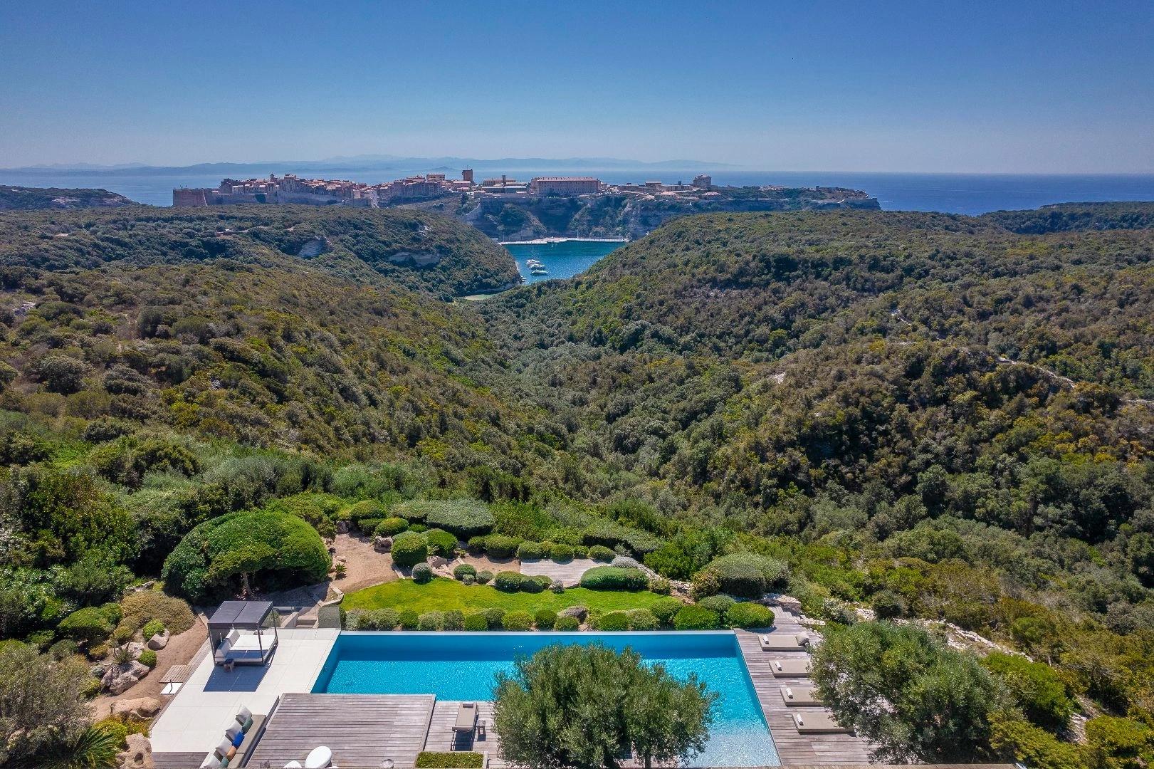 Villa de luxe avec vue mer à Bonifacio